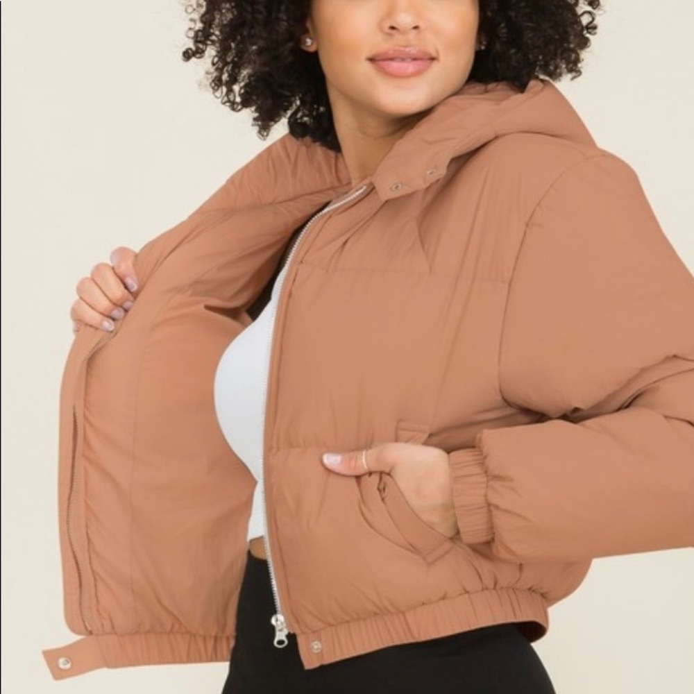 Camel Puffer